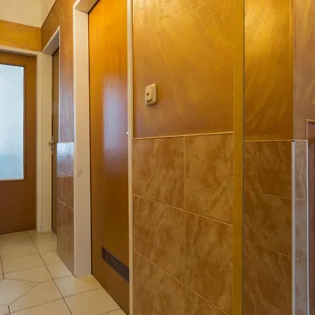 Nakalua Appartement *